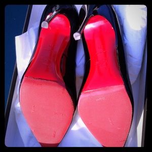 Red bottom Christian Lou